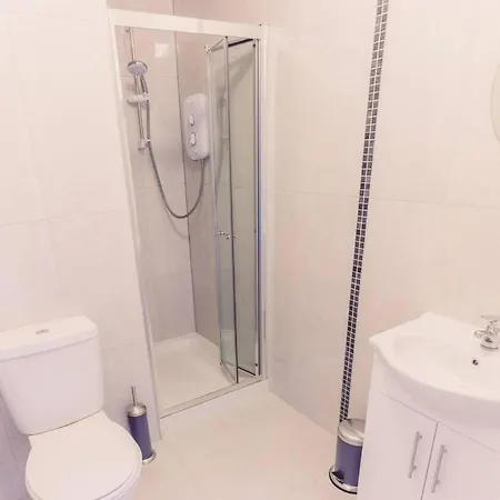Bright & Modern 2bed In City Centre Apt 3 *